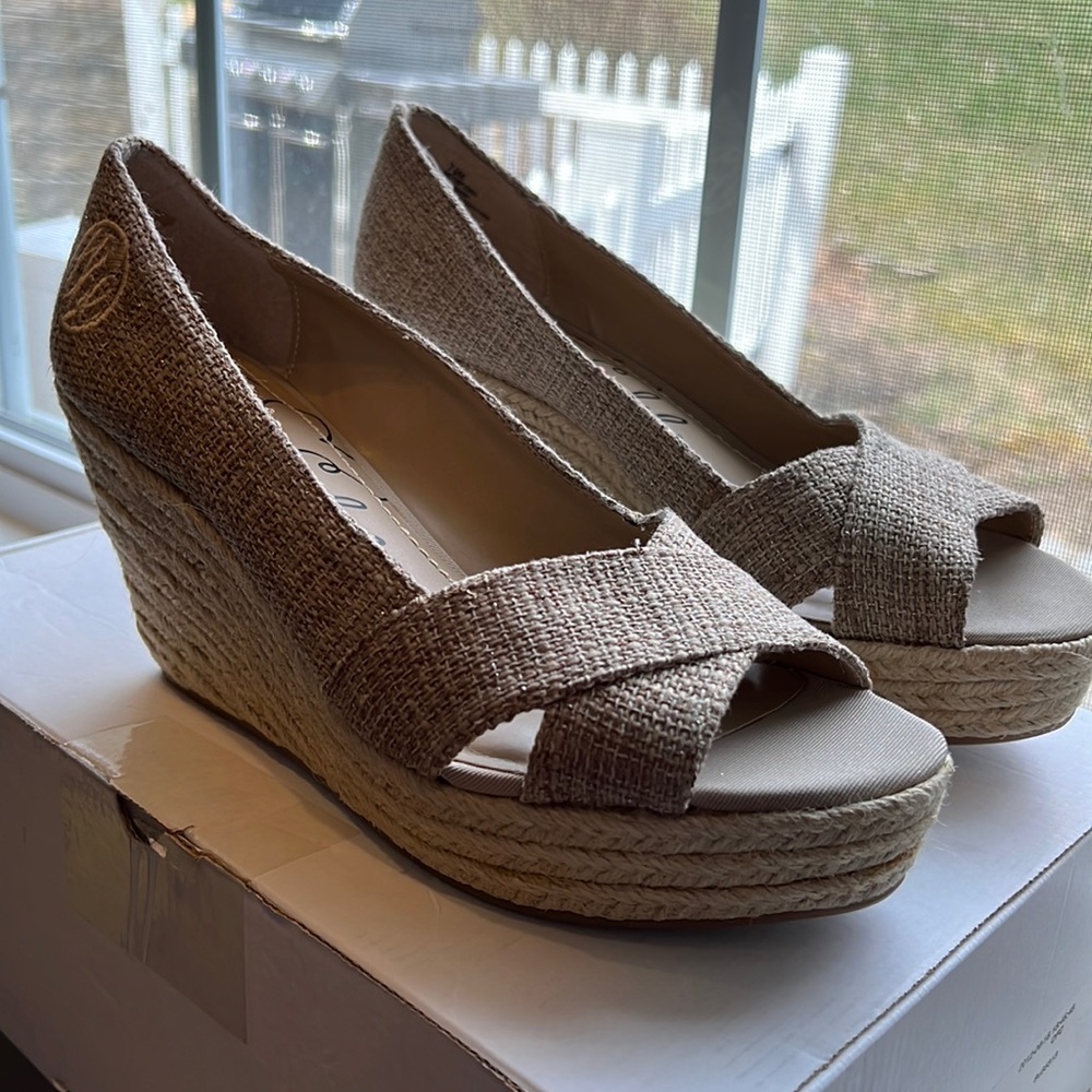 Libby Edelman Val Crisscross Raffia Wedge